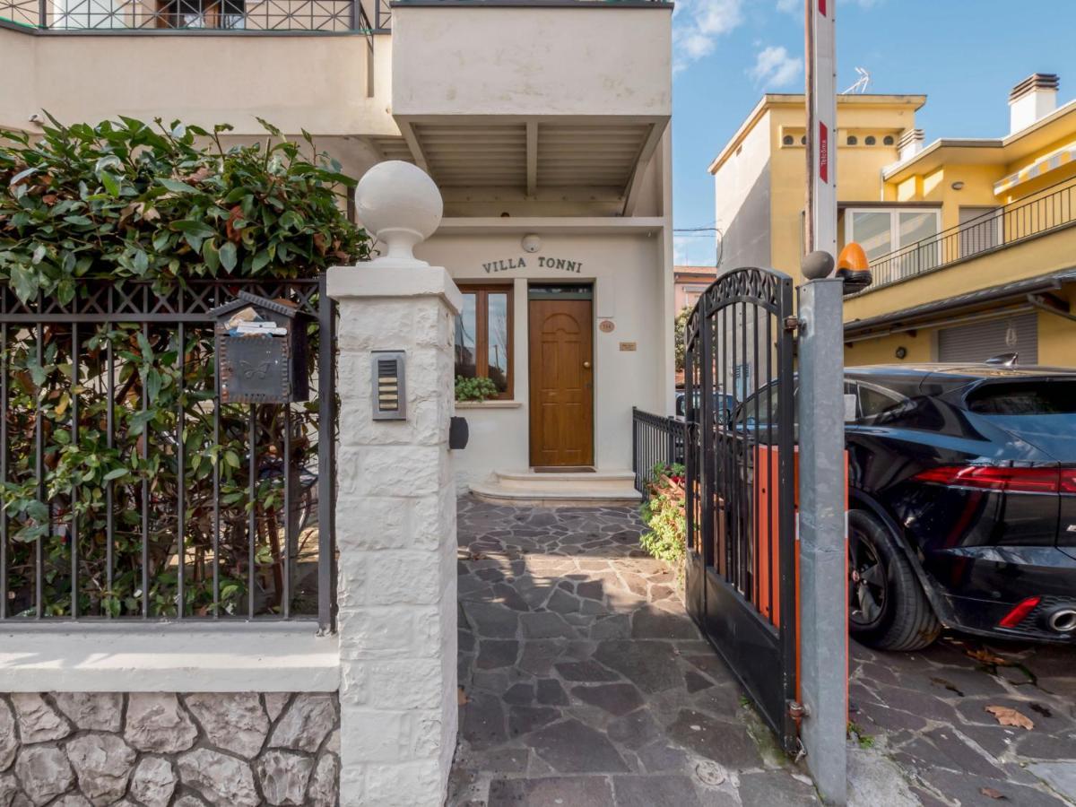 Appartamenti Villa Tonni Gabicce Mare Exterior foto