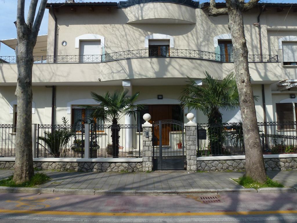 Appartamenti Villa Tonni Gabicce Mare Zimmer foto